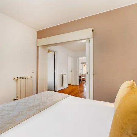 Whome Modern Flat In *