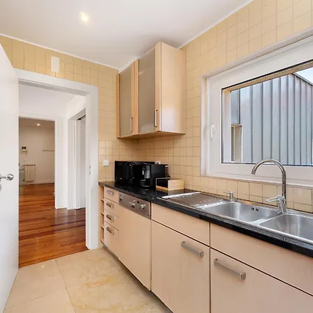 Whome Modern Flat In Apartment *