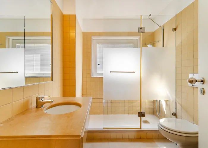 Whome Modern Flat In شقة *